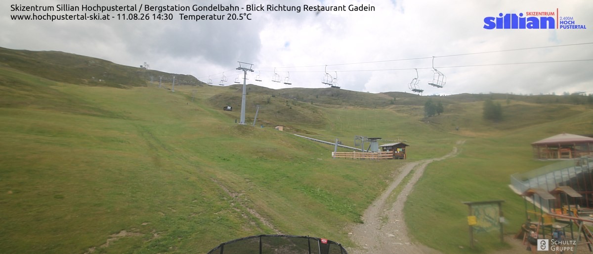 Archiv Foto Webcam Bergstation Gondelbahn in Sillian