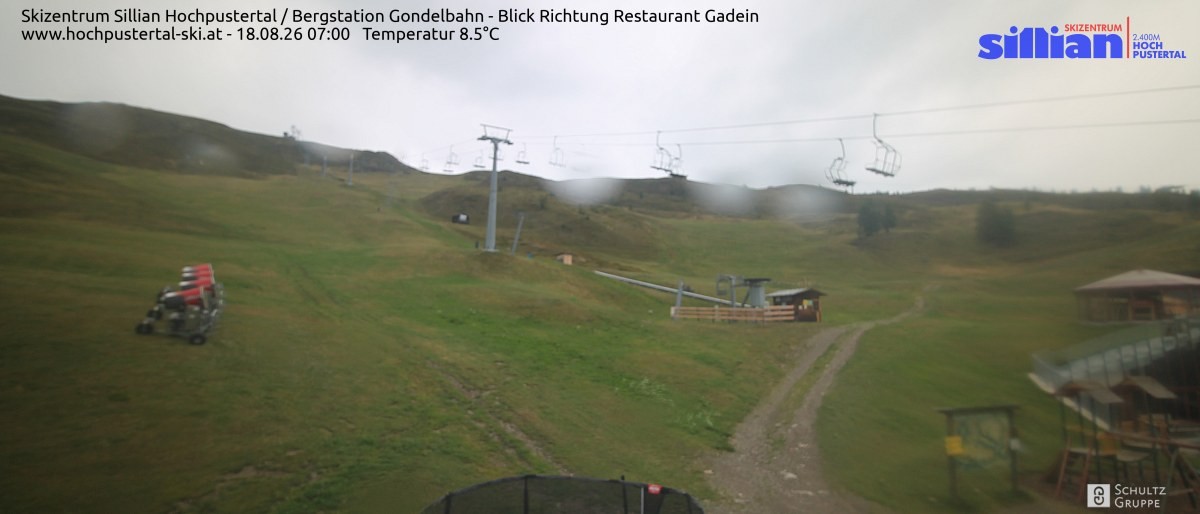 Archiv Foto Webcam Bergstation Gondelbahn in Sillian