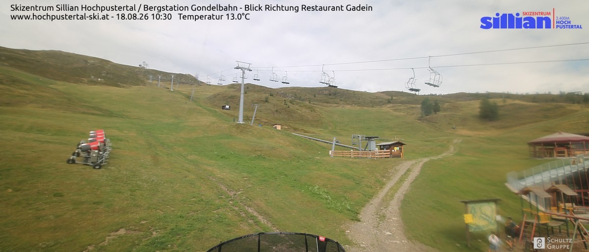 Archiv Foto Webcam Bergstation Gondelbahn in Sillian
