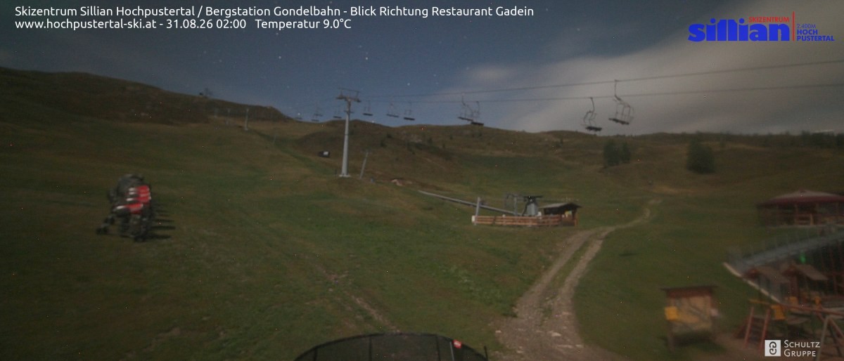 Archiv Foto Webcam Bergstation Gondelbahn in Sillian