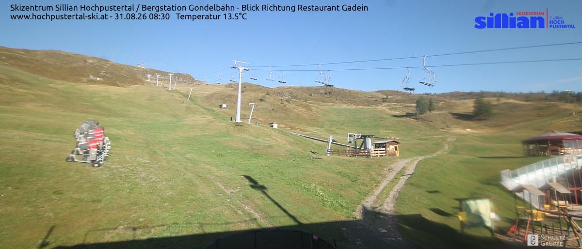 Archiv Foto Webcam Bergstation Gondelbahn in Sillian