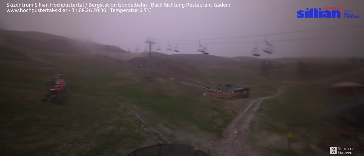 Archiv Foto Webcam Bergstation Gondelbahn in Sillian