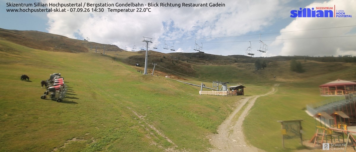 Archiv Foto Webcam Bergstation Gondelbahn in Sillian