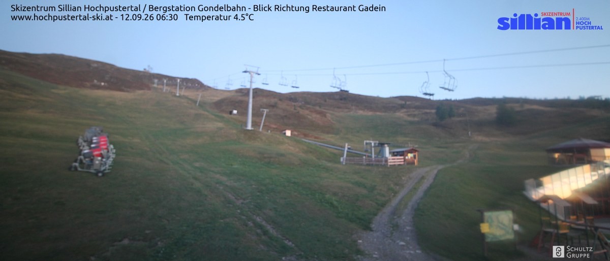 Archiv Foto Webcam Bergstation Gondelbahn in Sillian