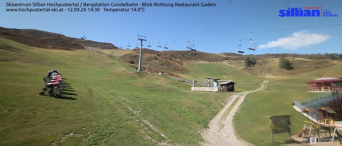 Archiv Foto Webcam Bergstation Gondelbahn in Sillian