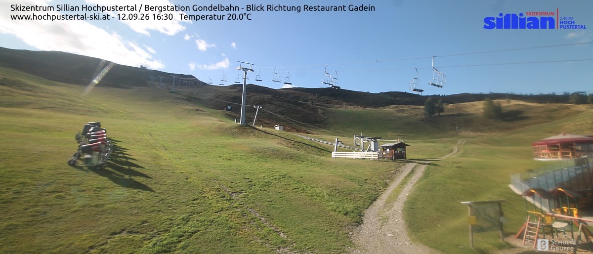 Archiv Foto Webcam Bergstation Gondelbahn in Sillian