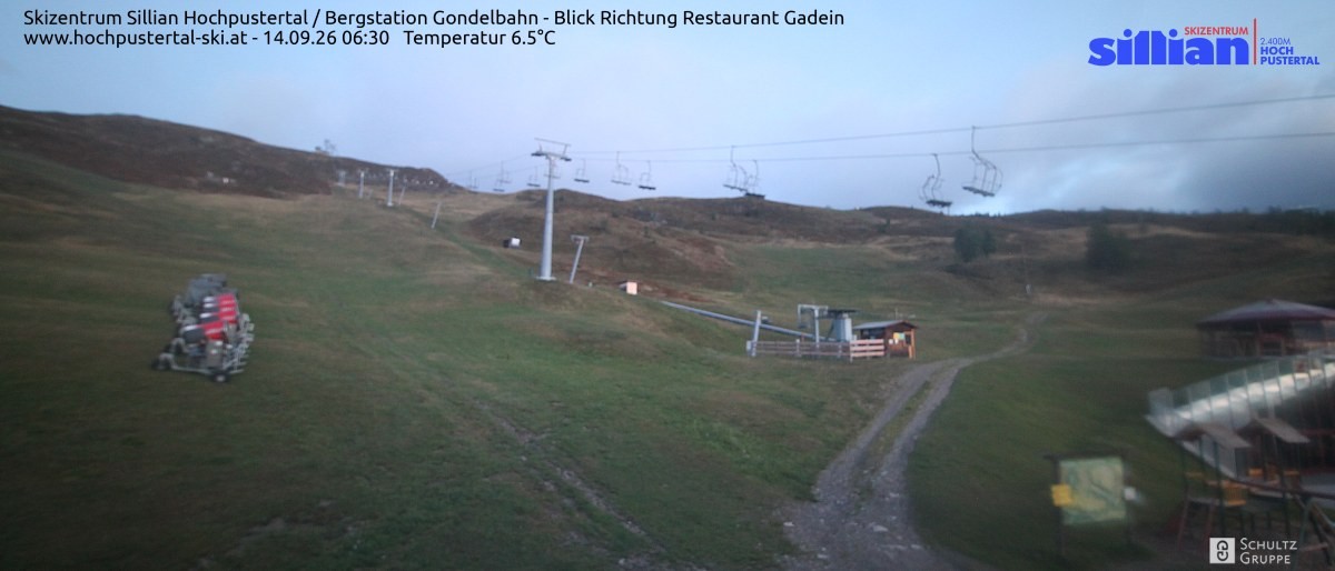 Archiv Foto Webcam Bergstation Gondelbahn in Sillian