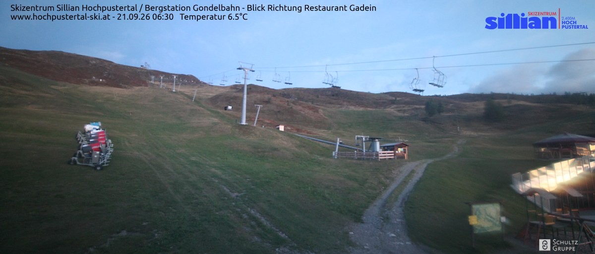 Archiv Foto Webcam Bergstation Gondelbahn in Sillian