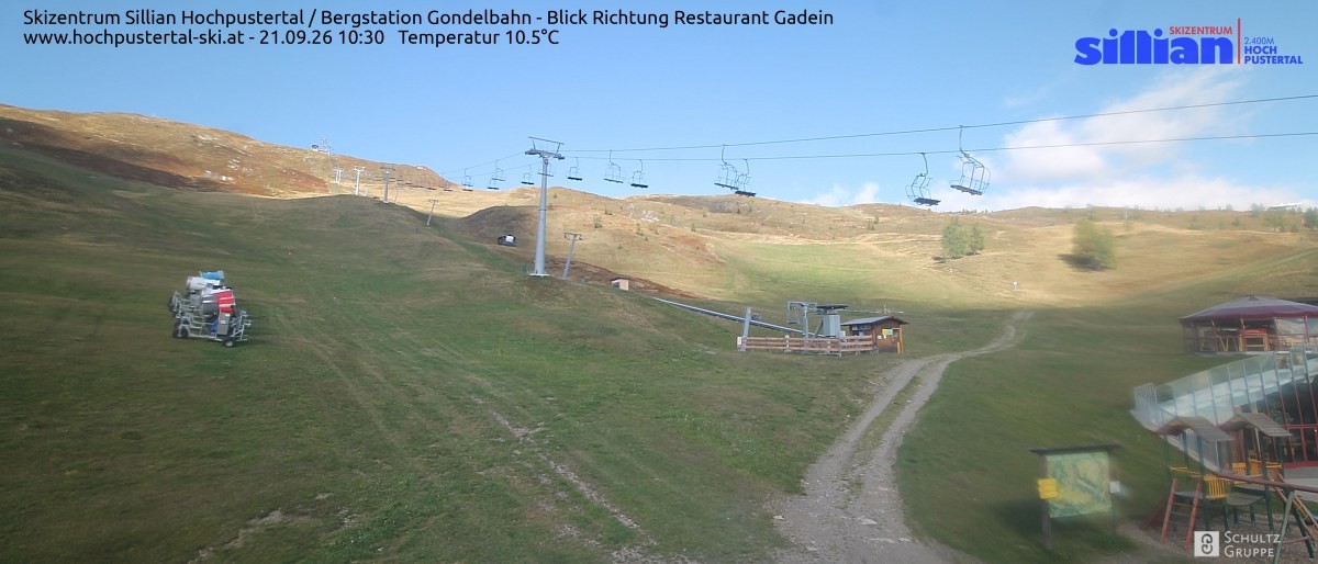 Archiv Foto Webcam Bergstation Gondelbahn in Sillian