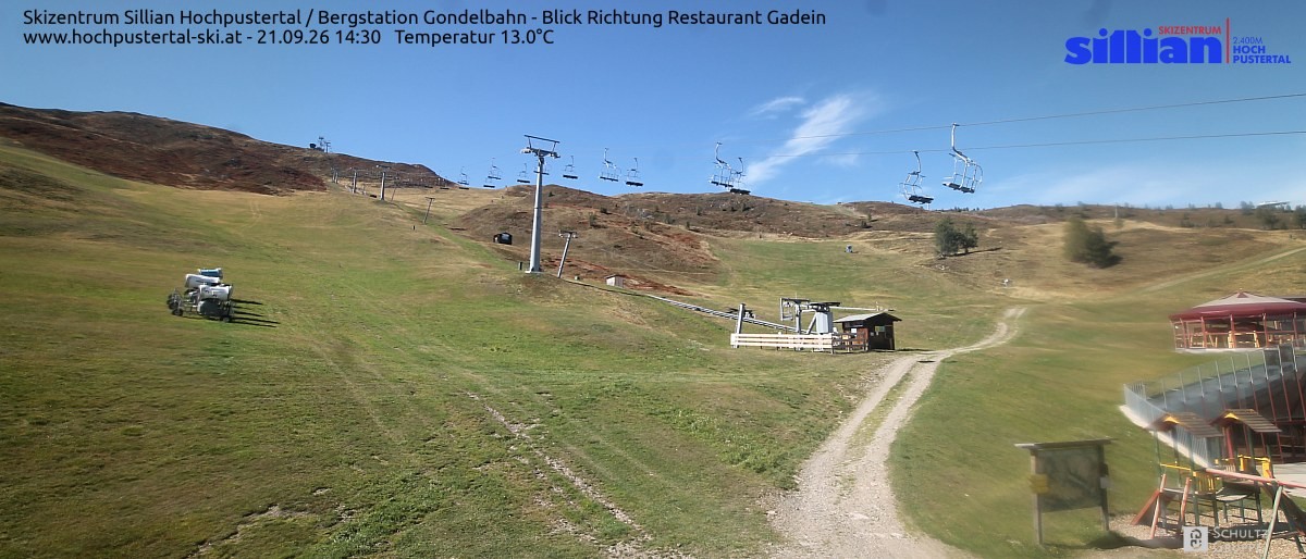 Archiv Foto Webcam Bergstation Gondelbahn in Sillian