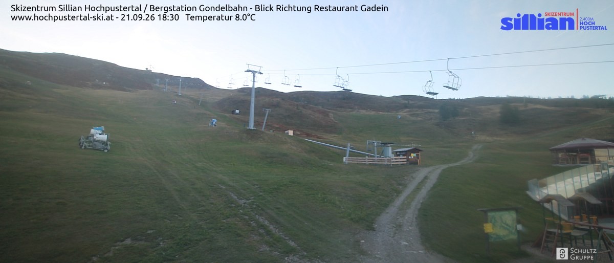Archiv Foto Webcam Bergstation Gondelbahn in Sillian