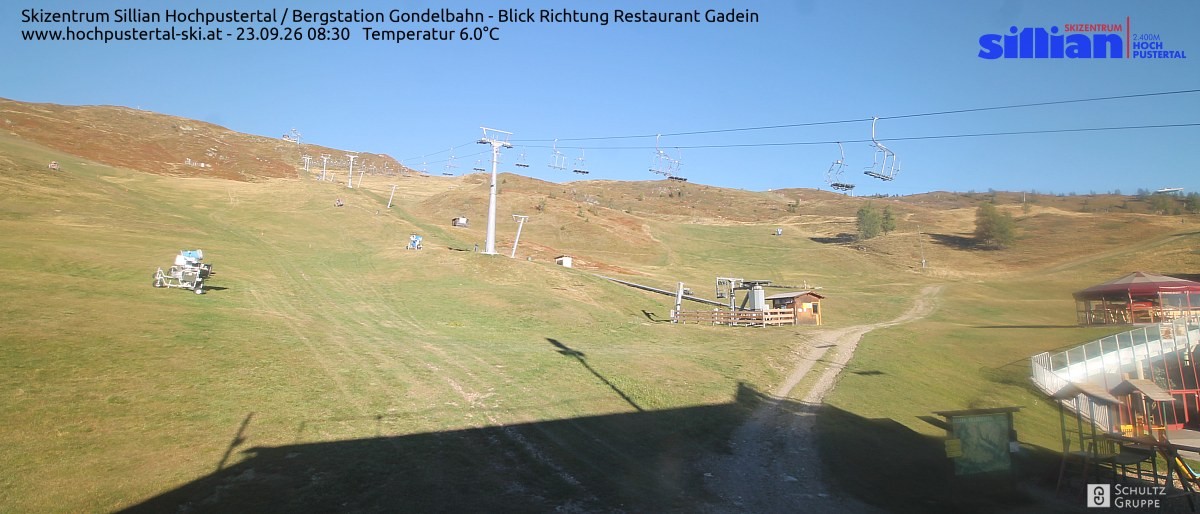 Archiv Foto Webcam Bergstation Gondelbahn in Sillian