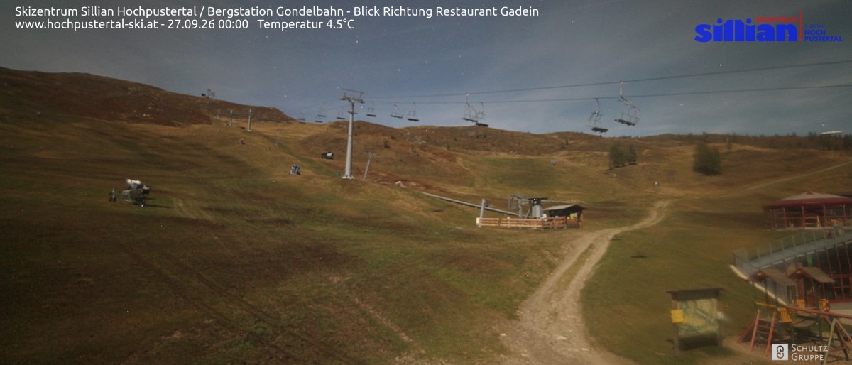 Archiv Foto Webcam Bergstation Gondelbahn in Sillian