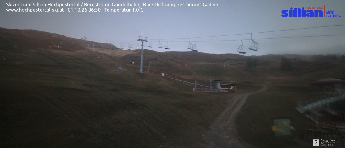 Archiv Foto Webcam Bergstation Gondelbahn in Sillian