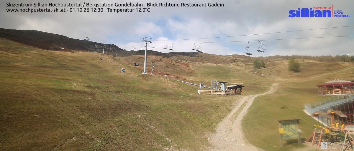 Archiv Foto Webcam Bergstation Gondelbahn in Sillian