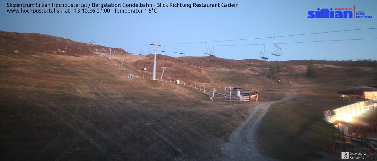 Archiv Foto Webcam Bergstation Gondelbahn in Sillian