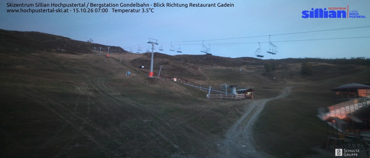 Archiv Foto Webcam Bergstation Gondelbahn in Sillian