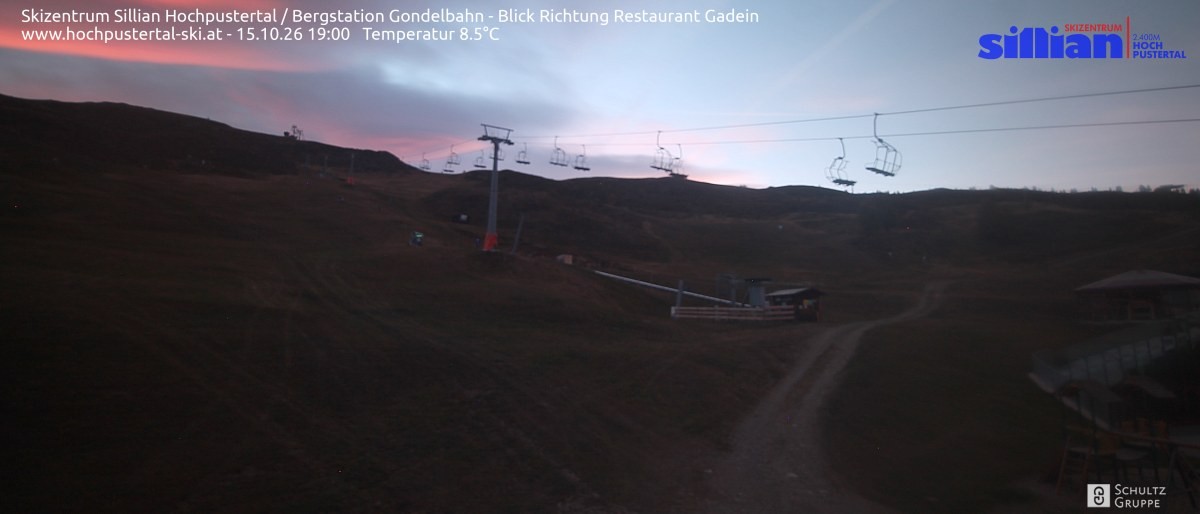 Archiv Foto Webcam Bergstation Gondelbahn in Sillian