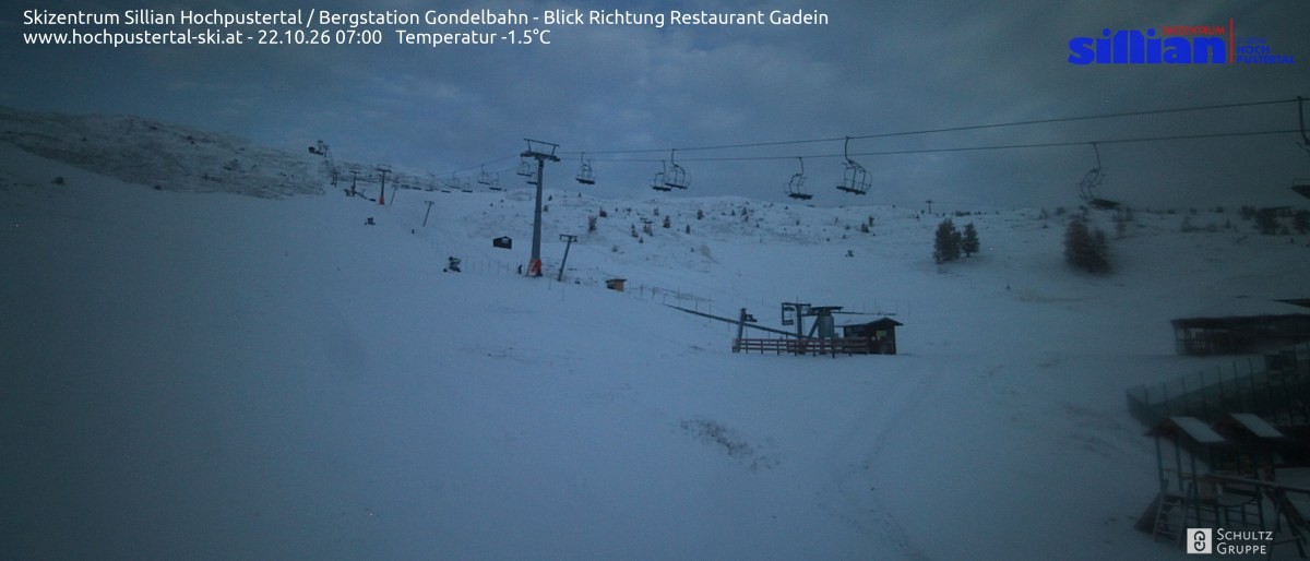 Archiv Foto Webcam Bergstation Gondelbahn in Sillian