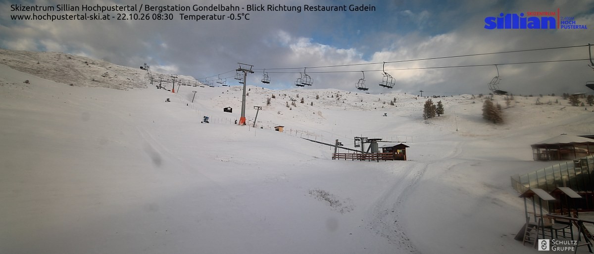 Archiv Foto Webcam Bergstation Gondelbahn in Sillian