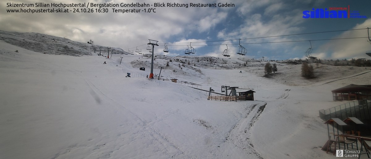 Archiv Foto Webcam Bergstation Gondelbahn in Sillian