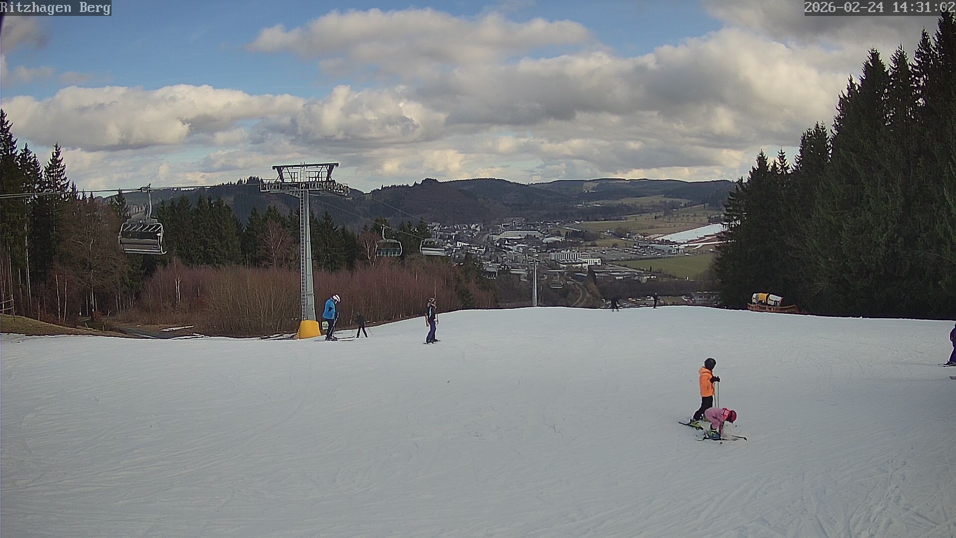 Archiv Foto Webcam Willingen: Ausblick Bergstation Ritzhagen
