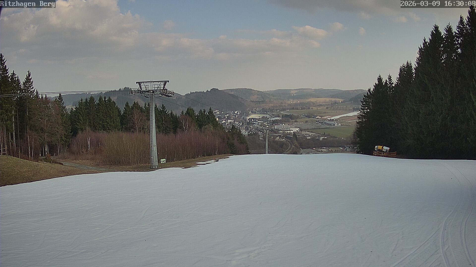 Archiv Foto Webcam Willingen: Ausblick Bergstation Ritzhagen