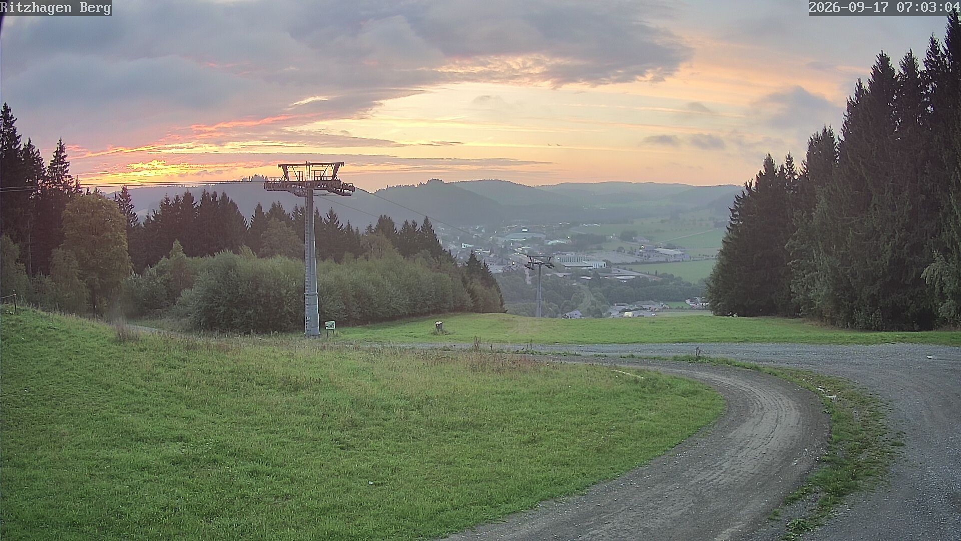 Archiv Foto Webcam Willingen: Ausblick Bergstation Ritzhagen