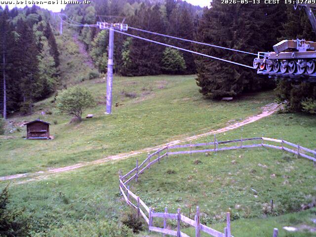 Archived image Webcam Base station of Belchen-Cablecar