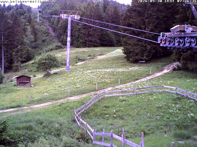 Archived image Webcam Base station of Belchen-Cablecar