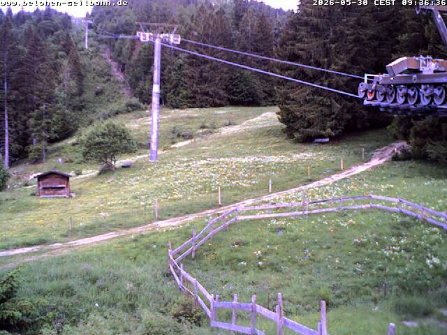 Archived image Webcam Base station of Belchen-Cablecar