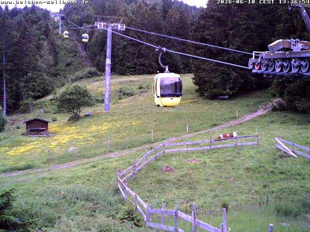 Archived image Webcam Base station of Belchen-Cablecar
