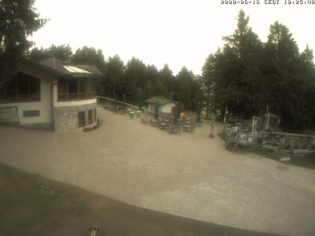 Archiv Foto Webcam Ski- und Rodelarena Wasserkuppe in der Rhön