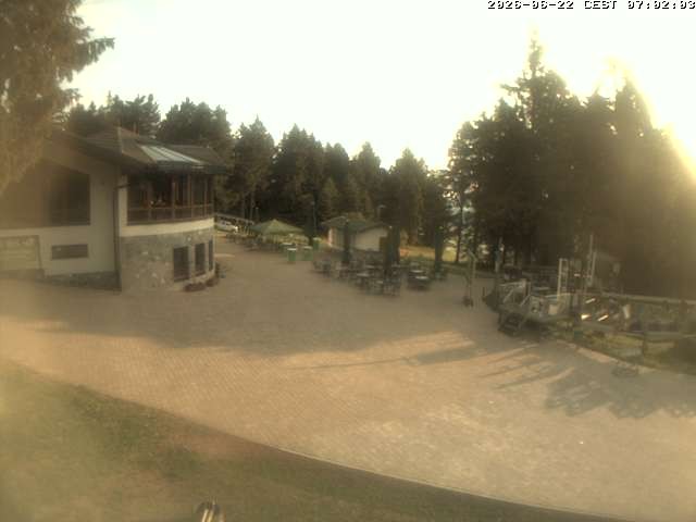 Archived image Webcam Ski- and bobsleigh-arena at Wasserkuppe mountain