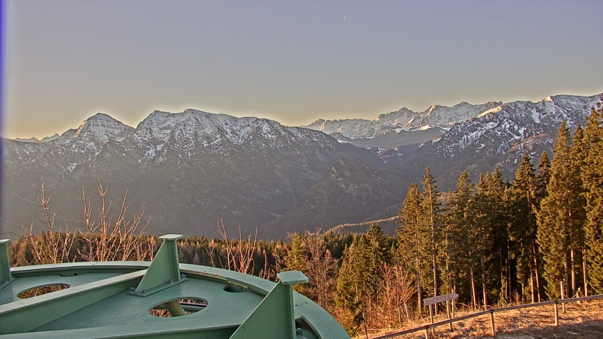 Archiv Foto Webcam Ruhpolding: Bergstation am Unternberg