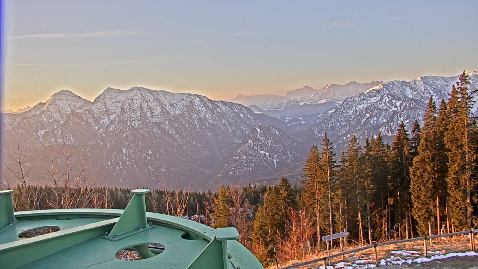 Archiv Foto Webcam Ruhpolding: Bergstation am Unternberg