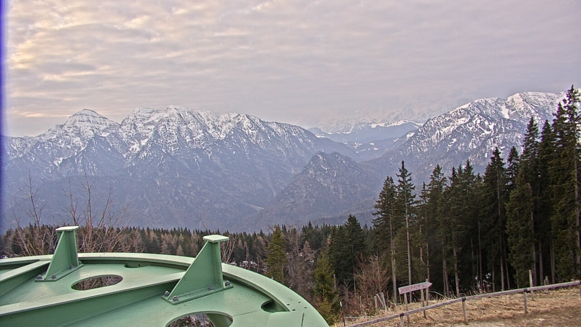 Archived image Webcam Ruhpolding: Top station Unternberg