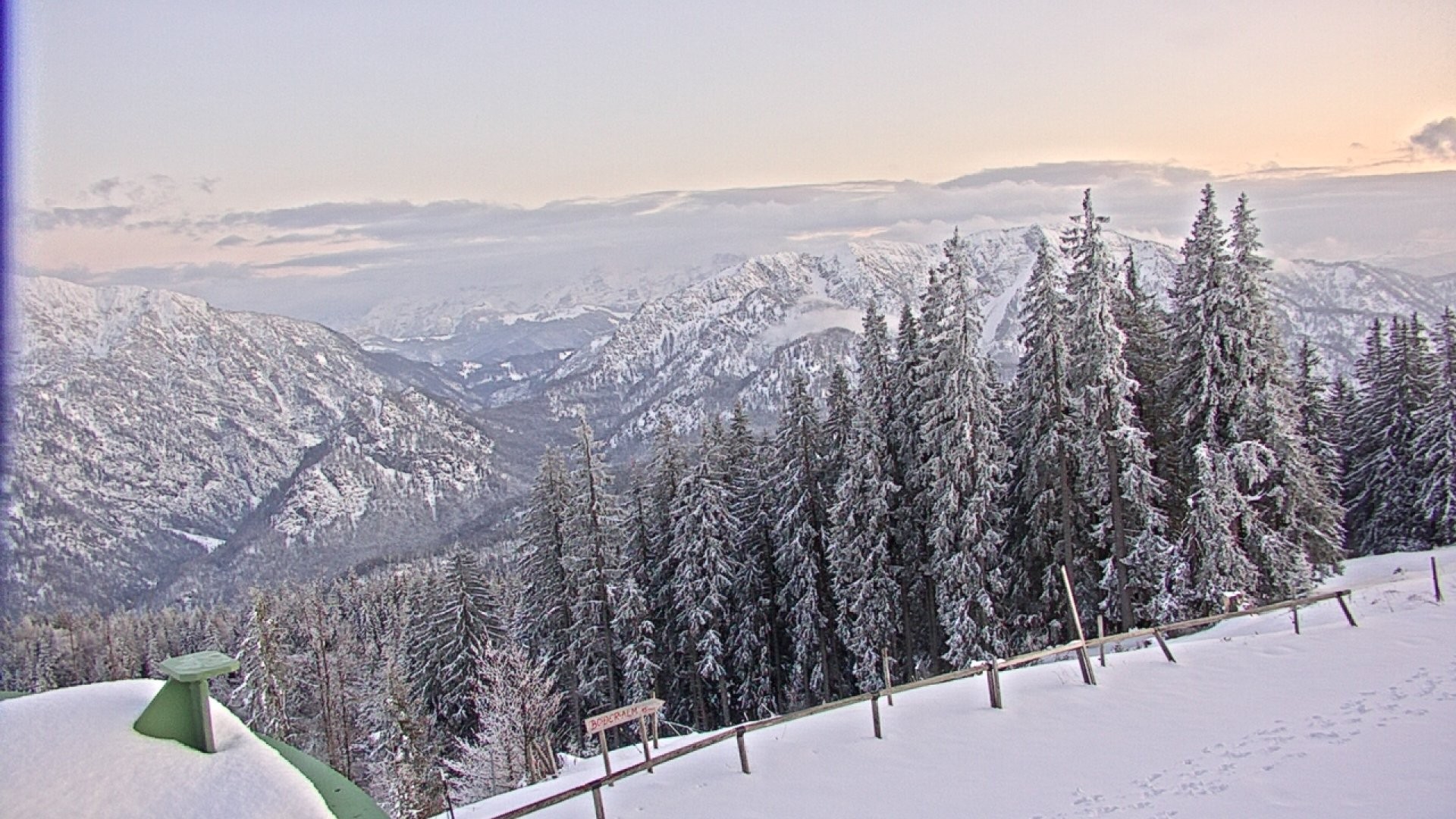 Archiv Foto Webcam Ruhpolding: Bergstation am Unternberg