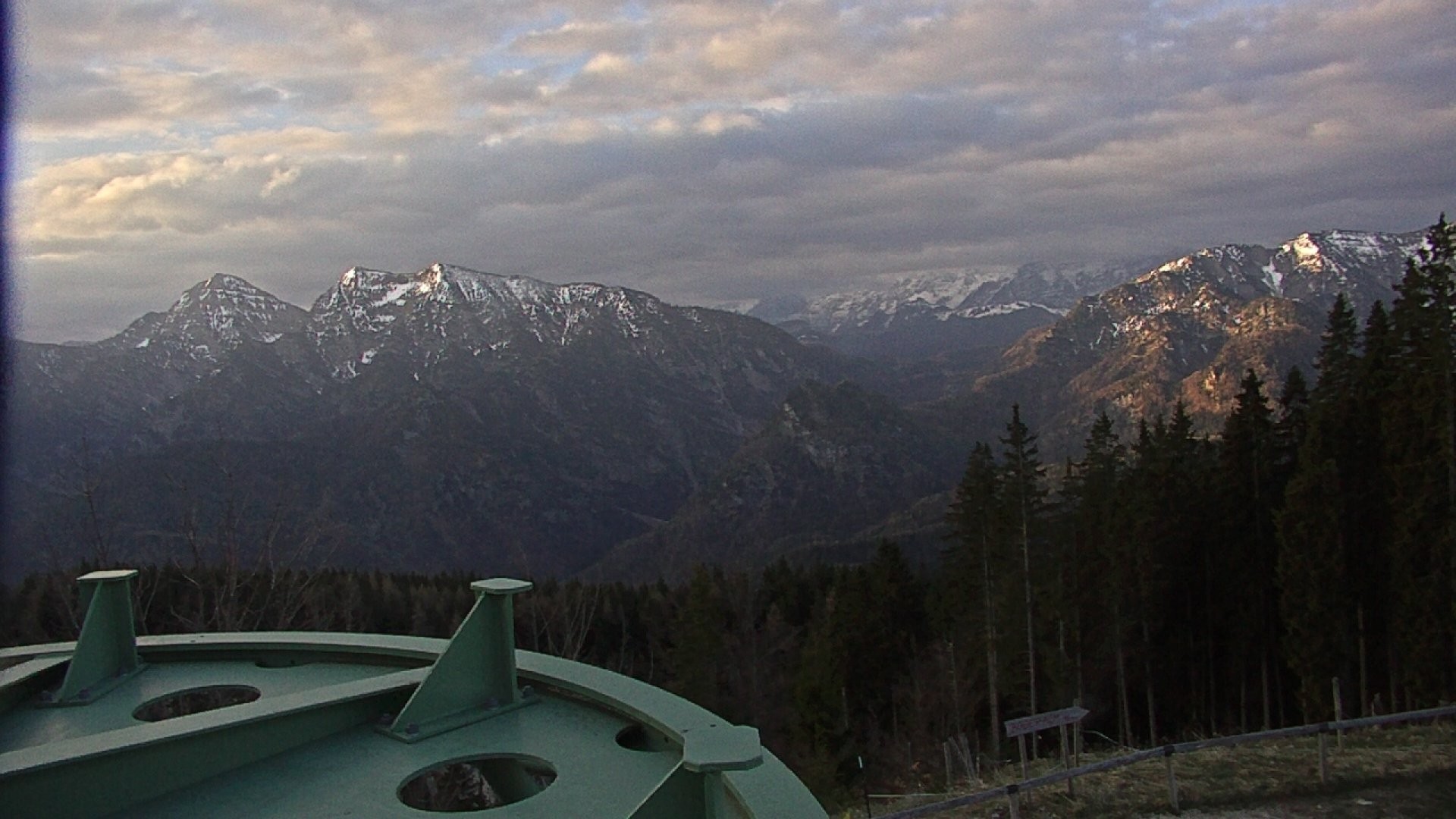 Archiv Foto Webcam Ruhpolding: Bergstation am Unternberg