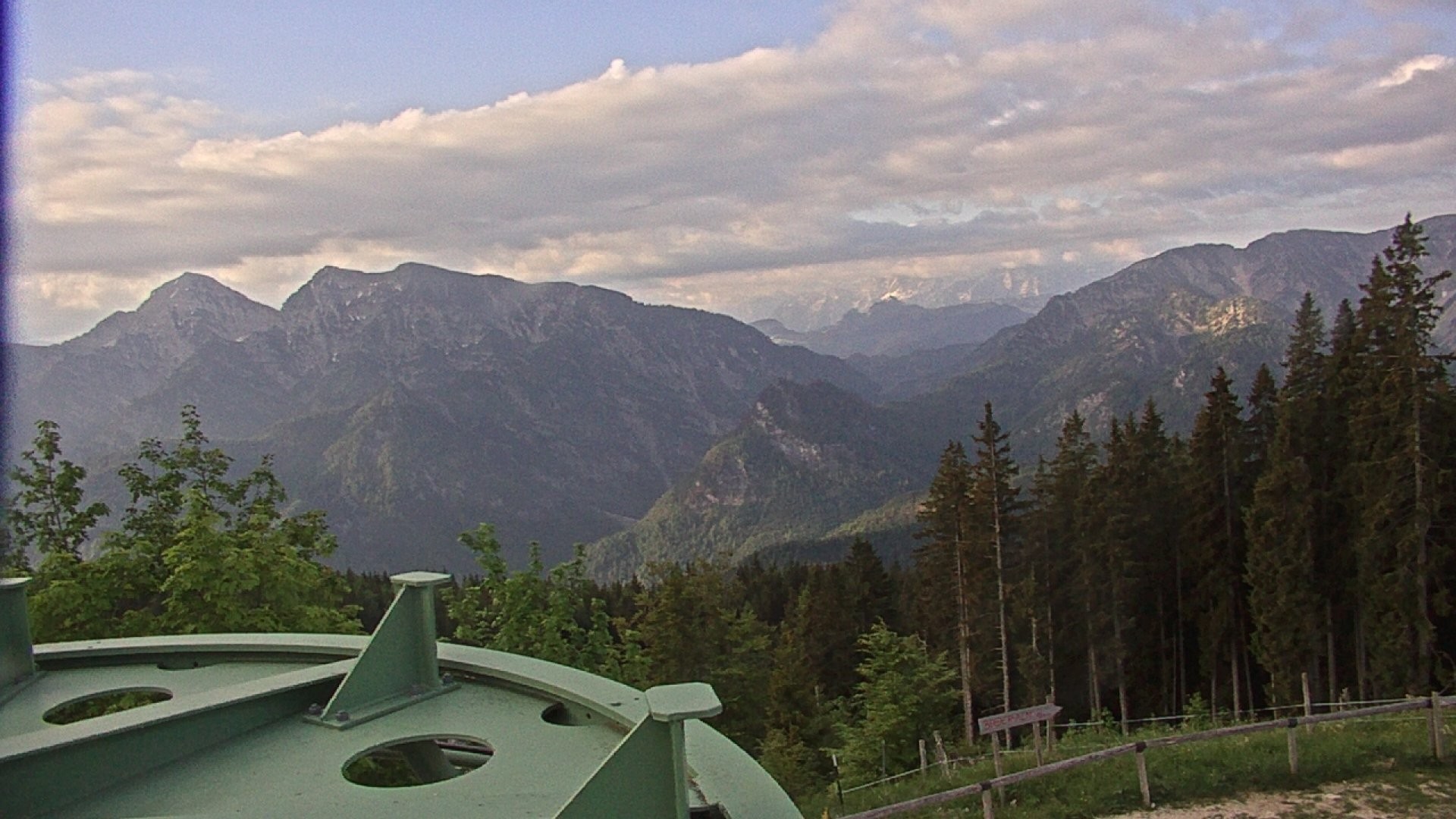 Archived image Webcam Ruhpolding: Top station Unternberg