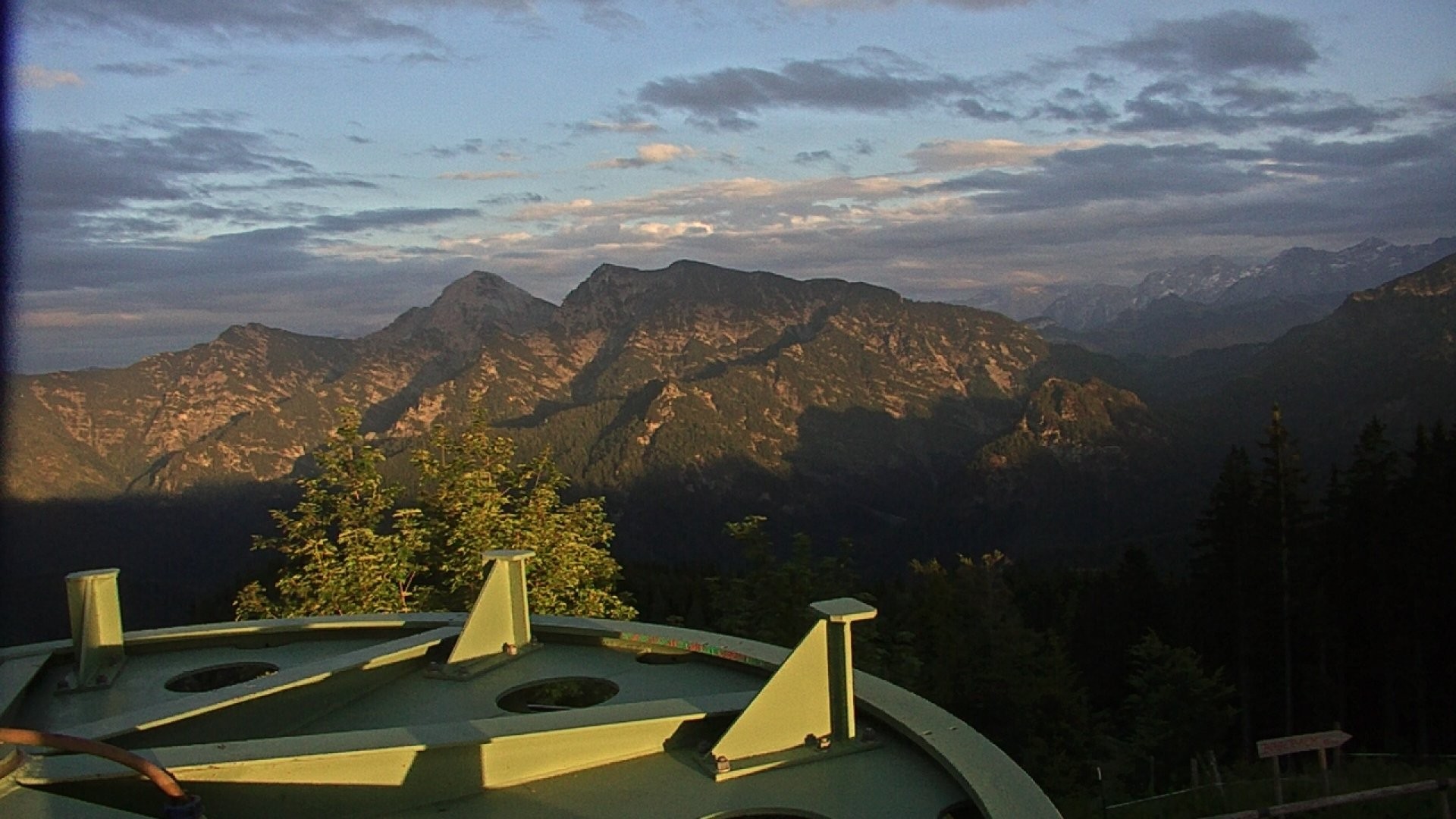 Archiv Foto Webcam Ruhpolding: Bergstation am Unternberg