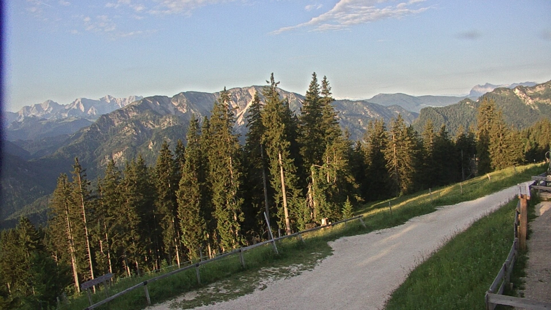 Archiv Foto Webcam Ruhpolding: Bergstation am Unternberg