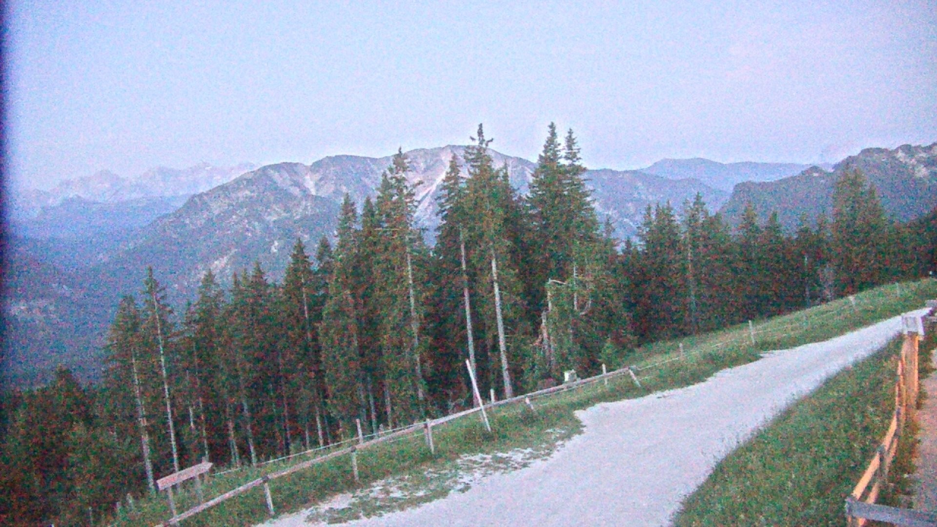 Archiv Foto Webcam Ruhpolding: Bergstation am Unternberg