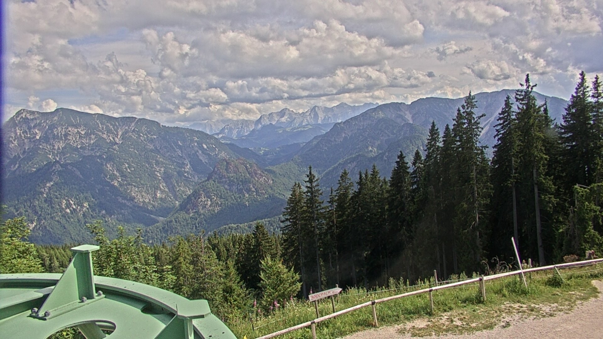 Archiv Foto Webcam Ruhpolding: Bergstation am Unternberg