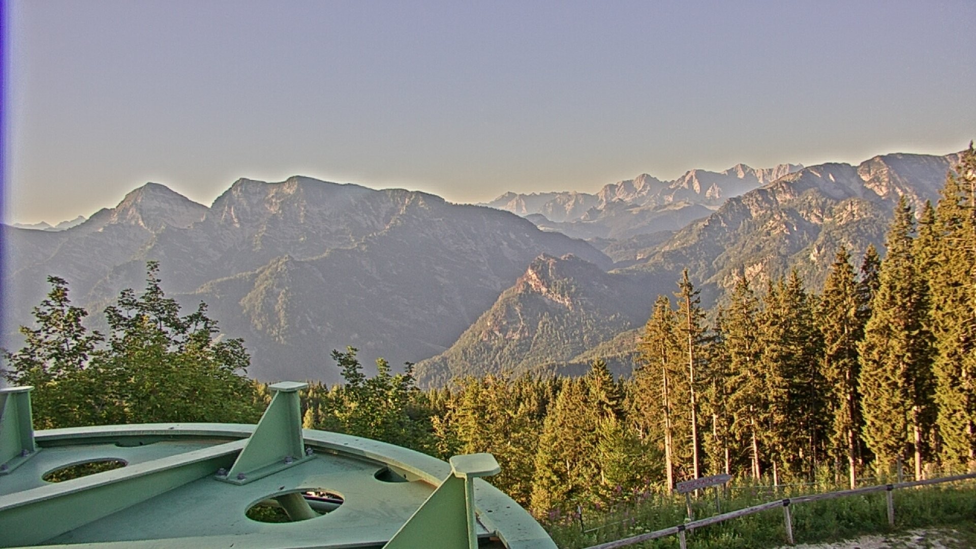 Archived image Webcam Ruhpolding: Top station Unternberg
