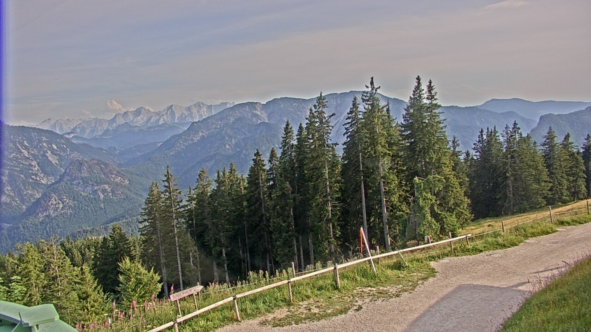 Archived image Webcam Ruhpolding: Top station Unternberg