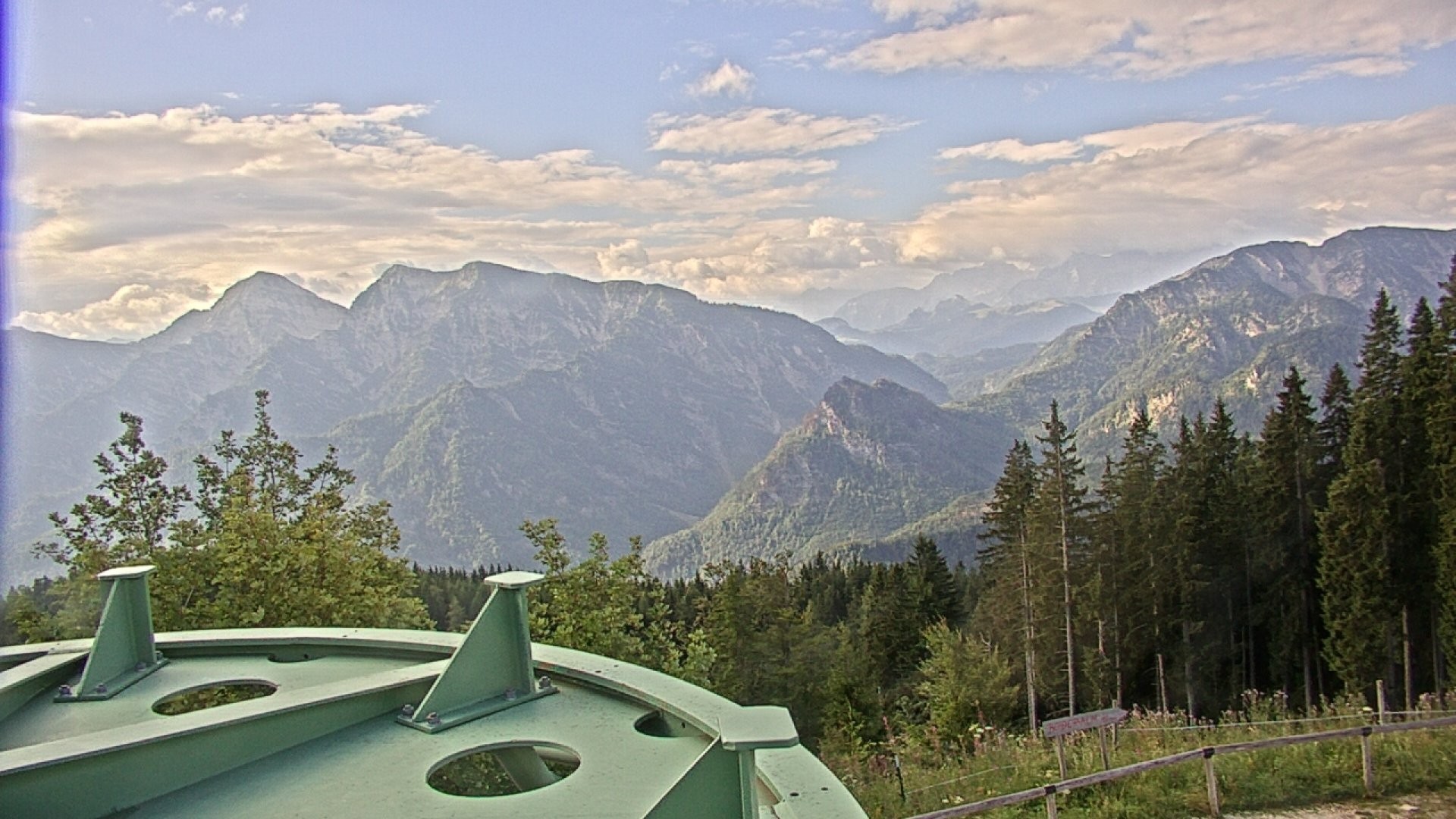 Archived image Webcam Ruhpolding: Top station Unternberg