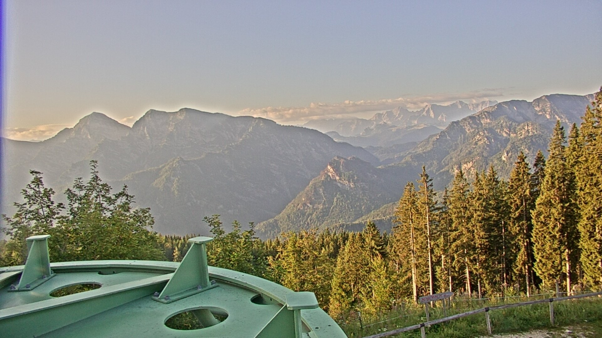 Archiv Foto Webcam Ruhpolding: Bergstation am Unternberg