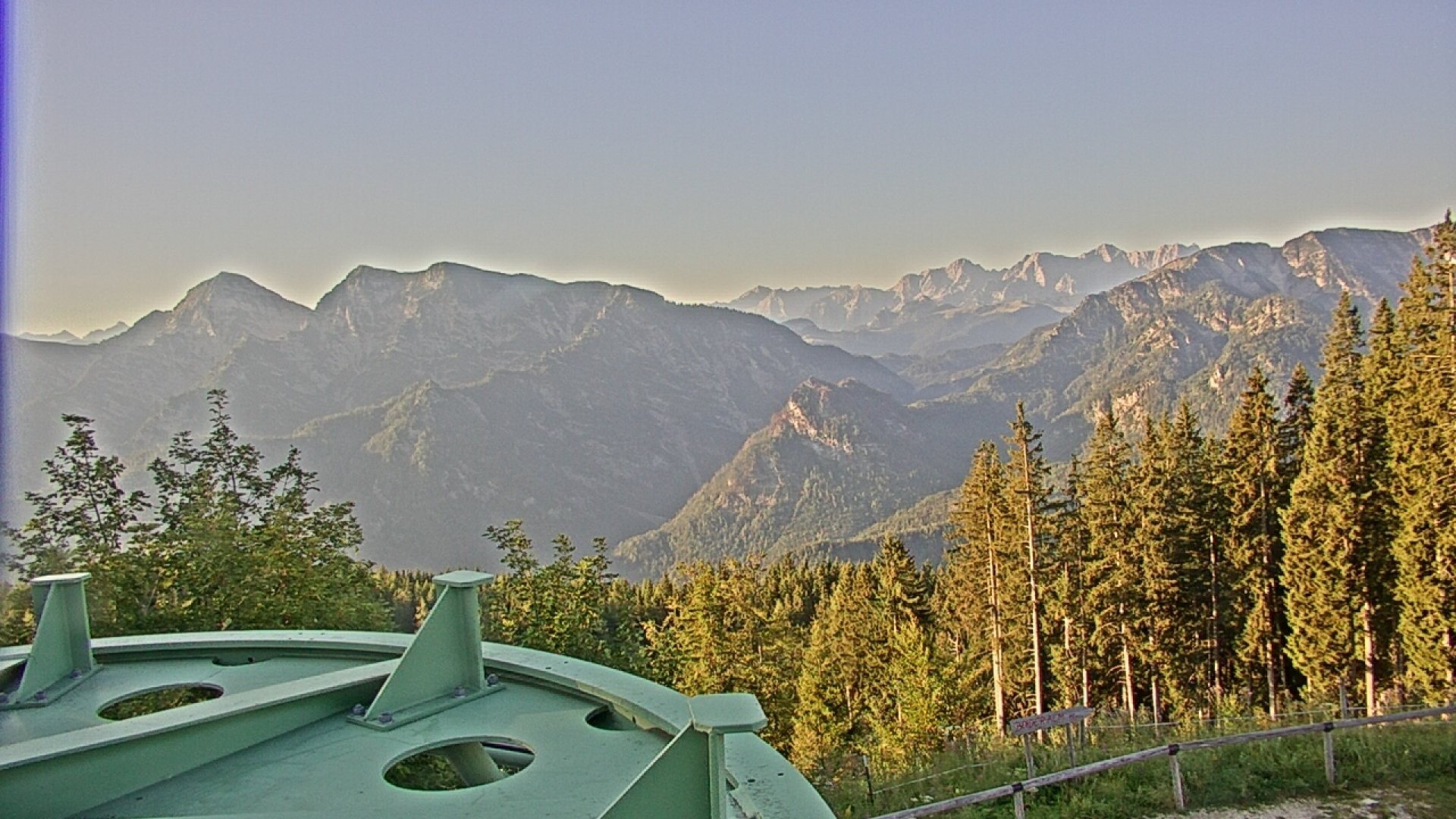 Archiv Foto Webcam Ruhpolding: Bergstation am Unternberg