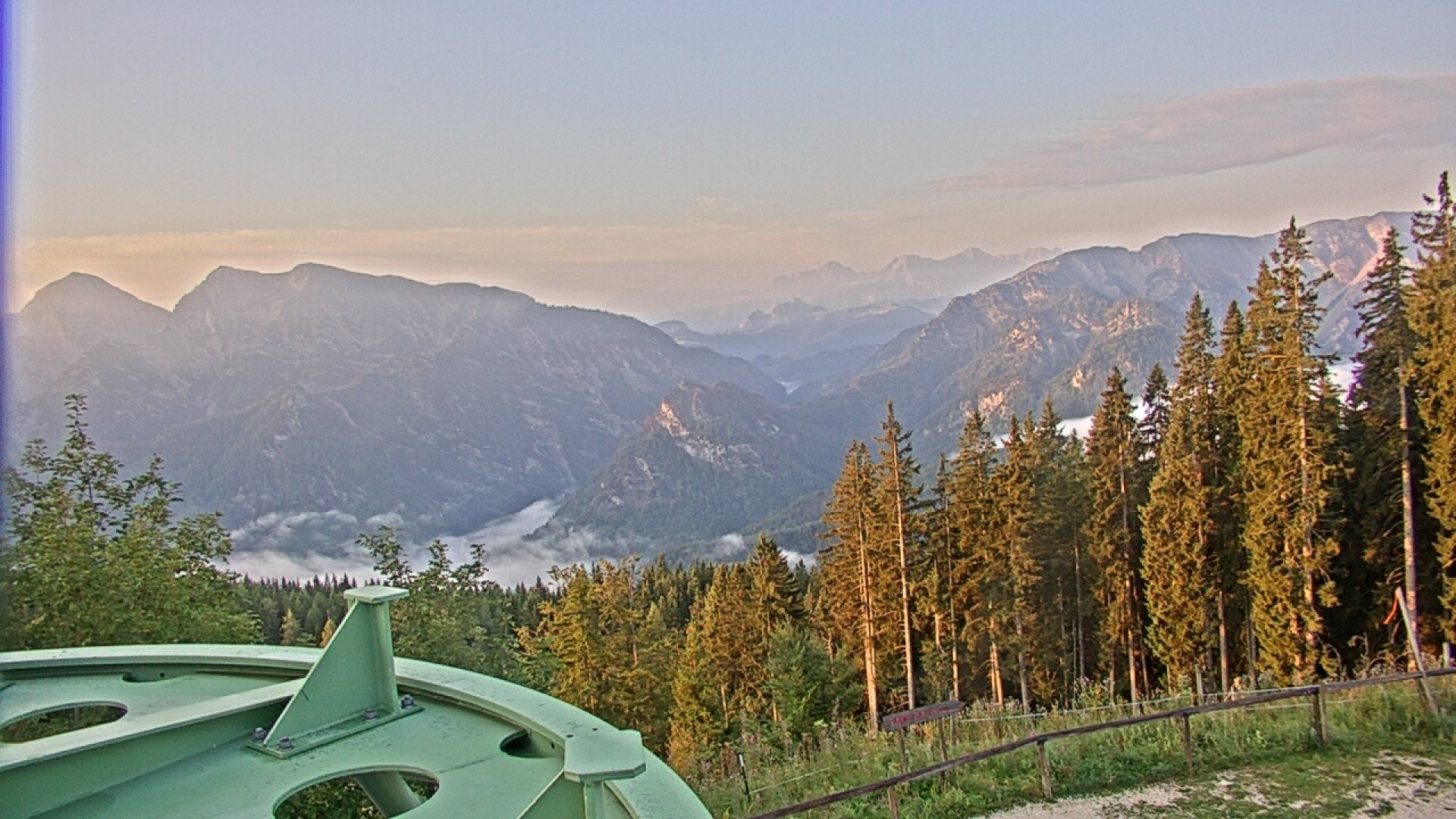 Archived image Webcam Ruhpolding: Top station Unternberg